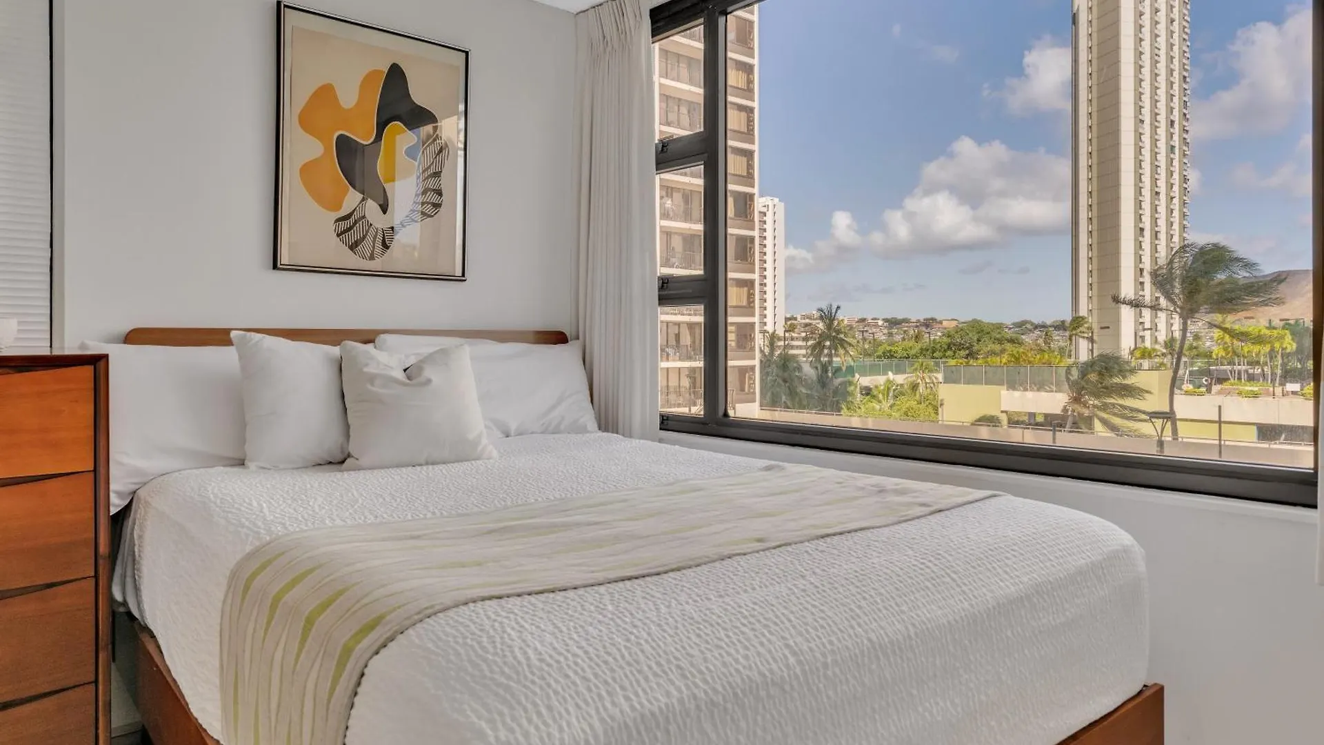 Appartement Poolside Waikiki Condo With Diamond Head Views, 1 Block From Beach Plus Free Parking Honolulu Verenigde Staten