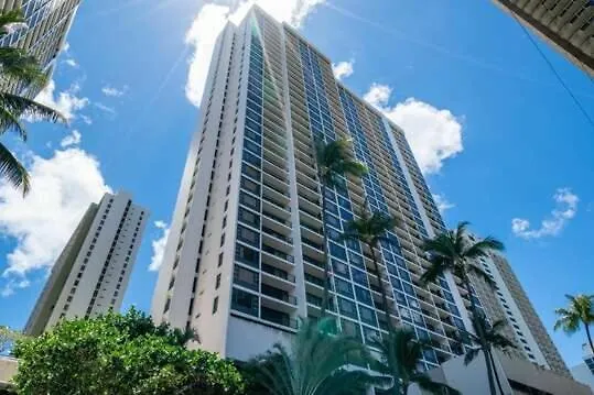 Poolside Waikiki Condo With Diamond Head Views, 1 Block From Beach Plus Free Parking Honolulu 0*,